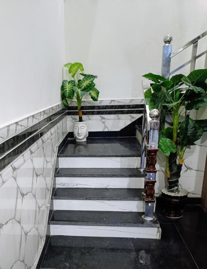Hotel The Hare Krishna Ambiance
